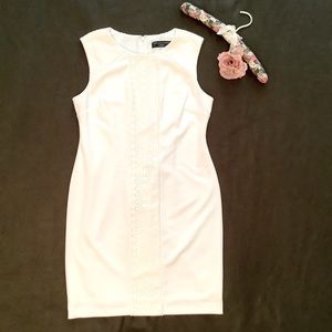 TAHARI CROCHET EMBELLISHED SHIFT DRESS WHITE Size 12